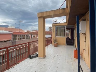 Àtic amb ascensor en venda a Centro Urbano
