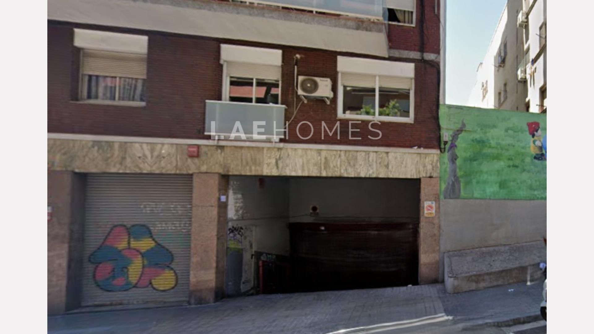 Exterior view of Garage for sale in L'Hospitalet de Llobregat