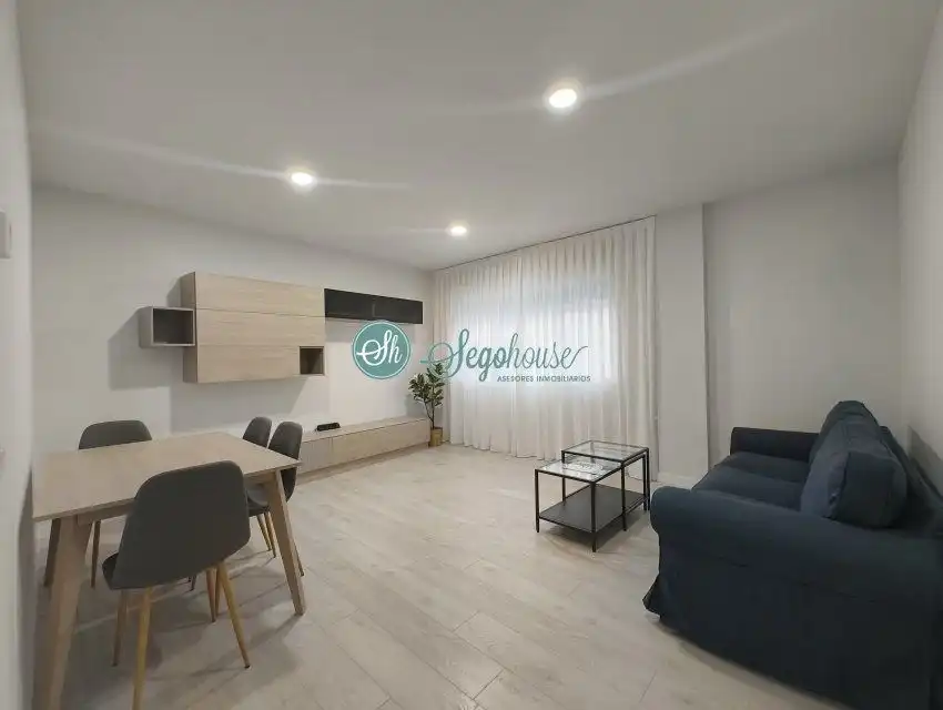 Wohnzimmer von Wohnung zur Miete in Segovia mit Heizung, Terrasse und Abstellraum