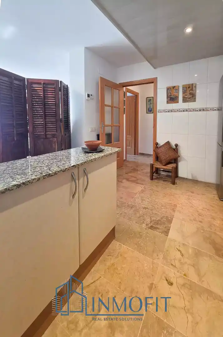 Flat with terrace for sale in C/ Vaticá, imagen 7