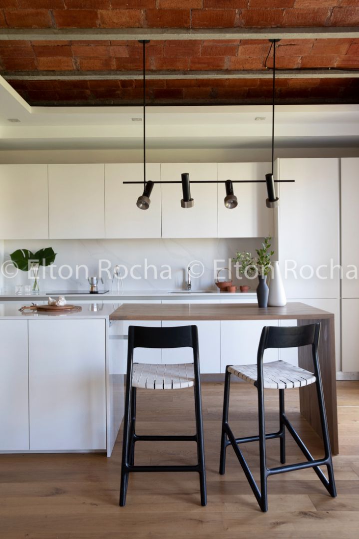 Kitchen of Flat to rent in  Barcelona Capital  with Air Conditioner, Furnished and Oven