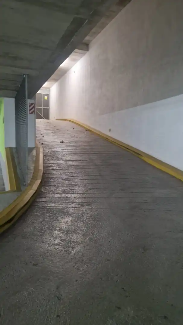 Garage zum Verkauf in Sant Feliu de Llobregat