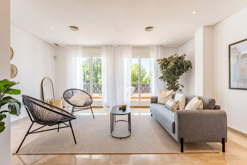 Apartment with pool for sale in Torrequebrada, imagen 9