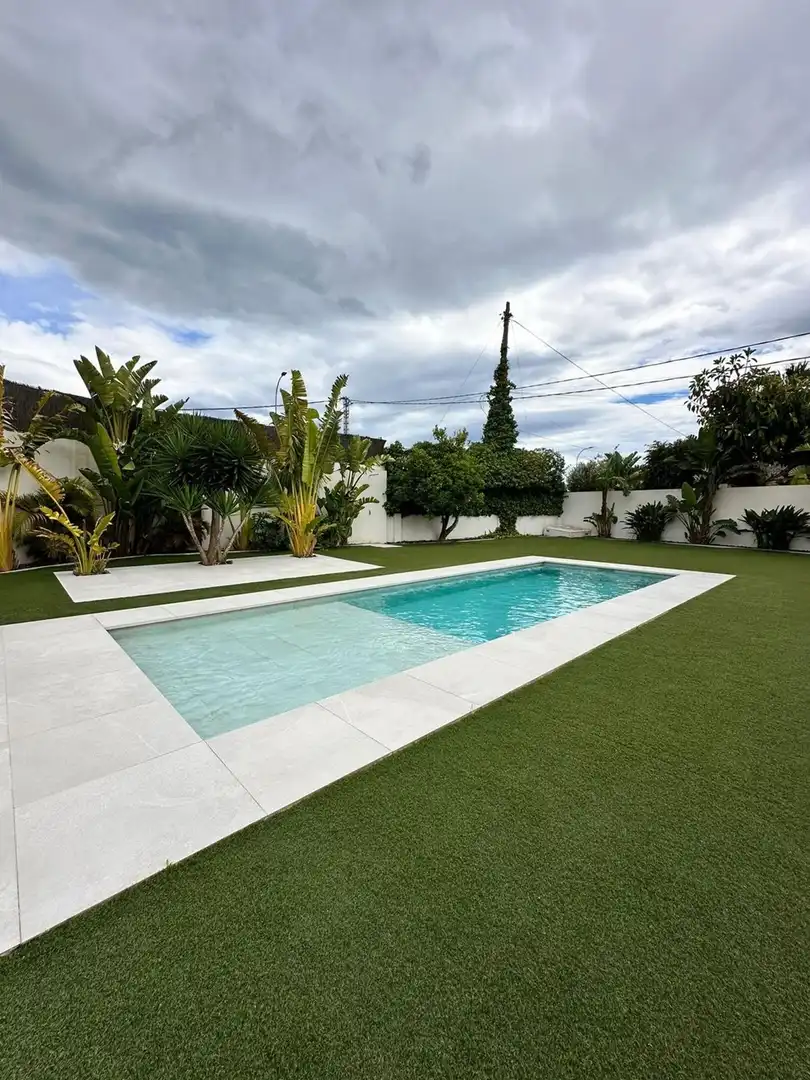 Swimming pool of Houses for sale in L'Alfàs del Pi  with Terrace, Swimming Pool and Furnished