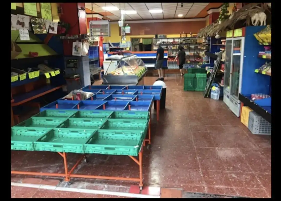 Business premises for sale in Blasco Ibáñez, imagen 3