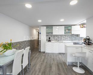 Cuina de Apartament en venda en Vilanova i la Geltrú amb Aire condicionat, Calefacció i Parquet