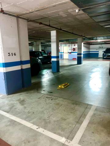 Garaje en Venta en Parque Victoria Eugenia