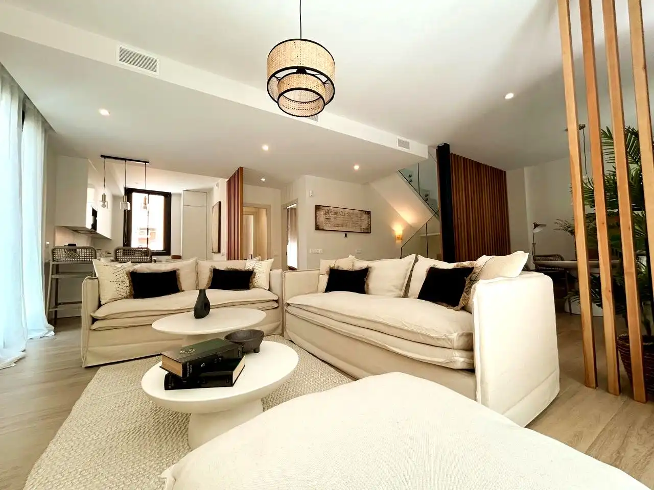 Living room of Detached homes for sale in Málaga  with Air Conditioner, Heating and Private garden