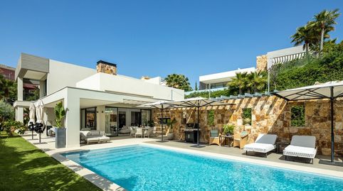 Foto 2 de Casa adosada en venta en Las Brisas, Marbella