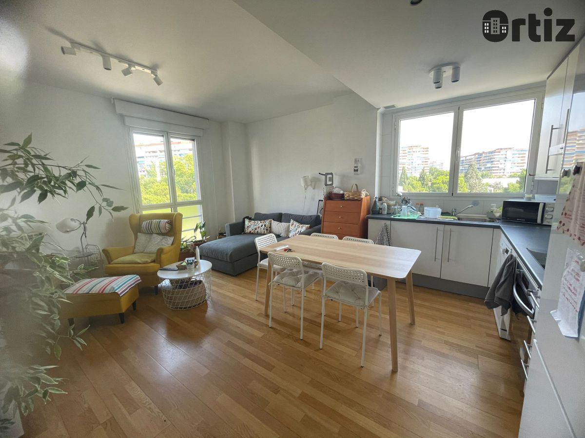 Sala d'estar de Apartament en venda en Torrejón de Ardoz amb Aire condicionat, Calefacció i Traster