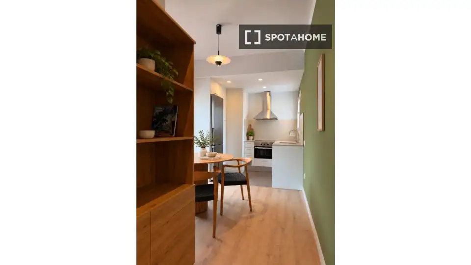 Exterior view of Flat for rent in Eixample