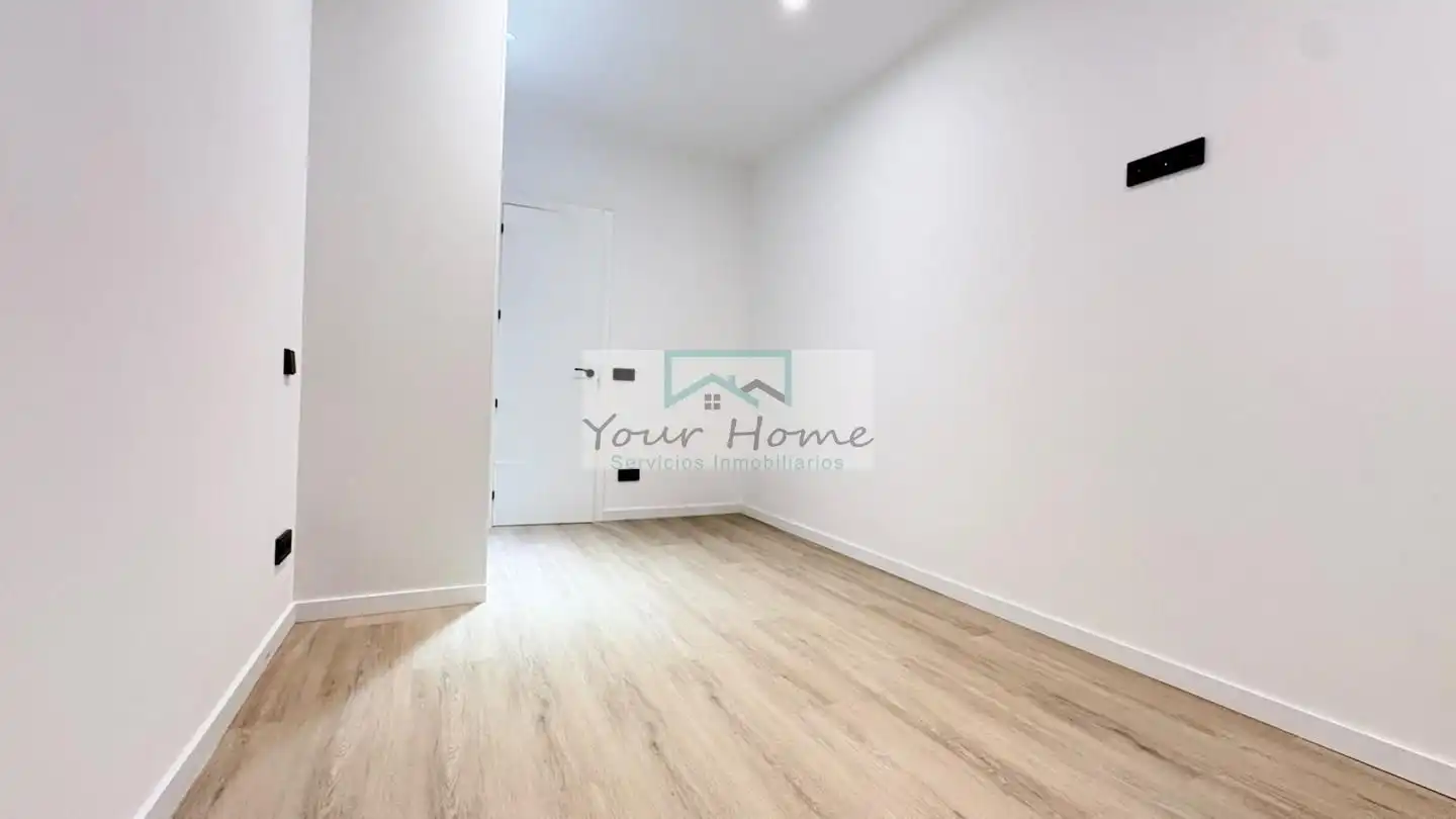 Apartament en venda en Caballería Española