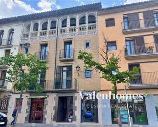 Vista exterior de Edifici en venda en Manlleu