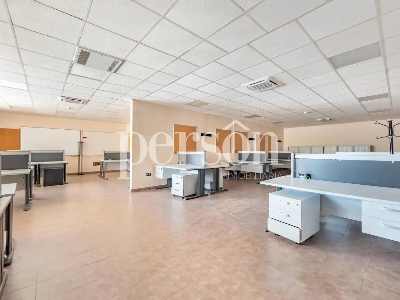 Industrial building to rent in Fuente del Jarro, imagen 29