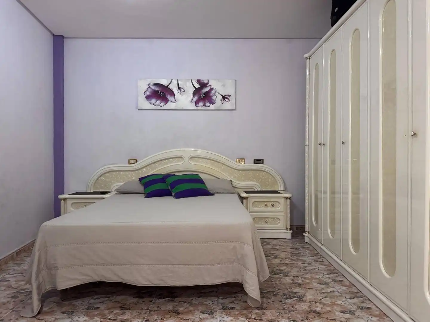 Habitación de Casa adosada en venta en Telde con Terraza, Trastero y Balcón
