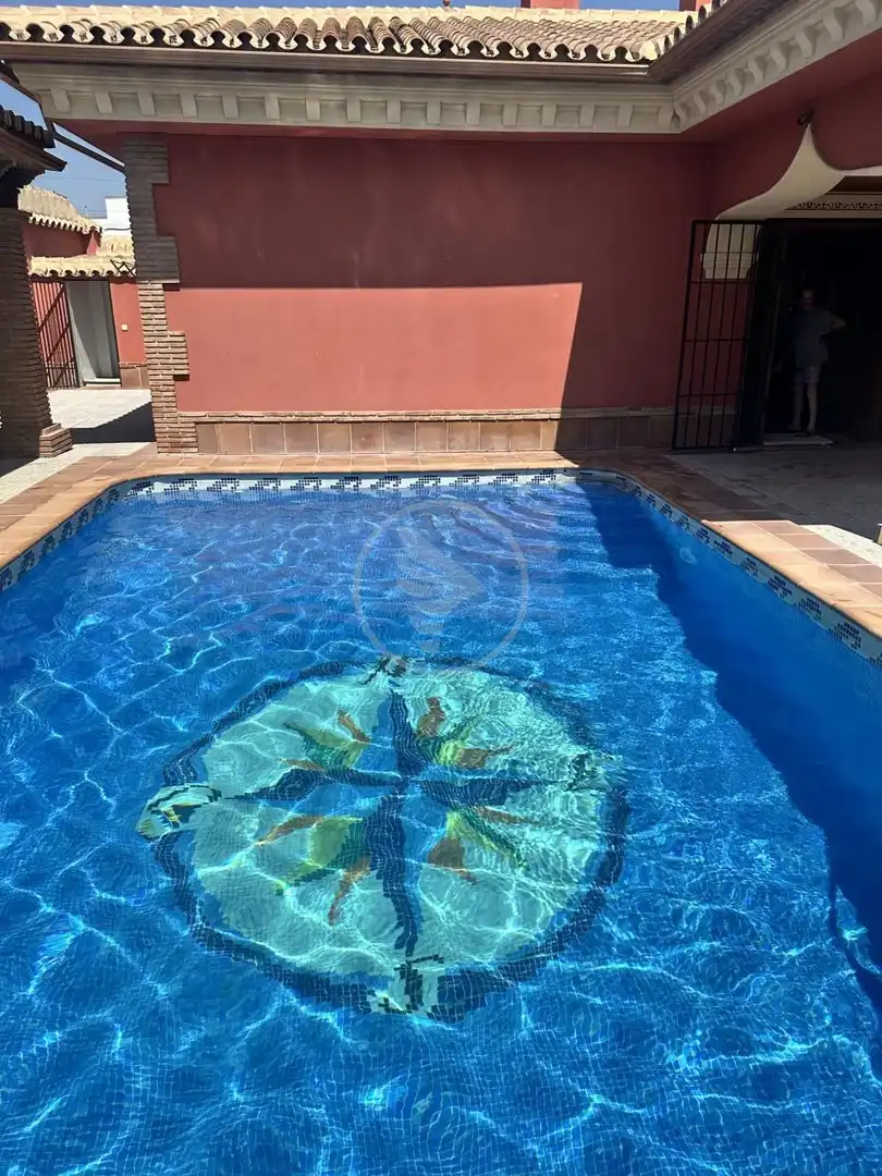 Piscina de Casa o xalet en venda en Fuengirola amb Aire condicionat i Terrassa