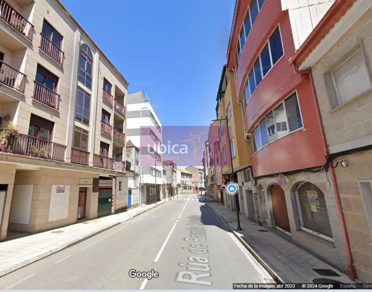 Vista exterior de Local en venta en Moaña