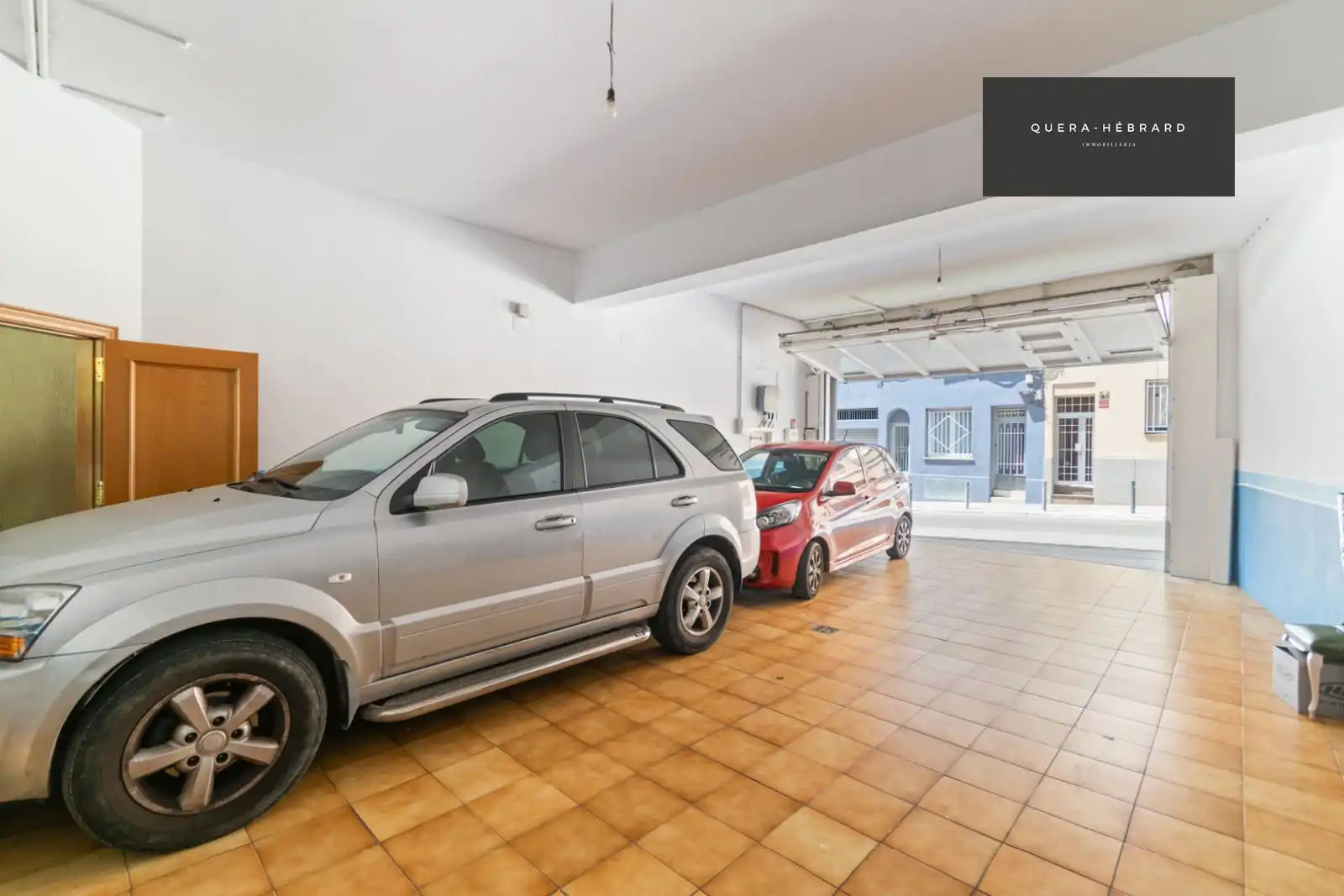 Parkplatz von Haus oder Chalet zum Verkauf in Terrassa mit Klimaanlage, Heizung und Terrasse
