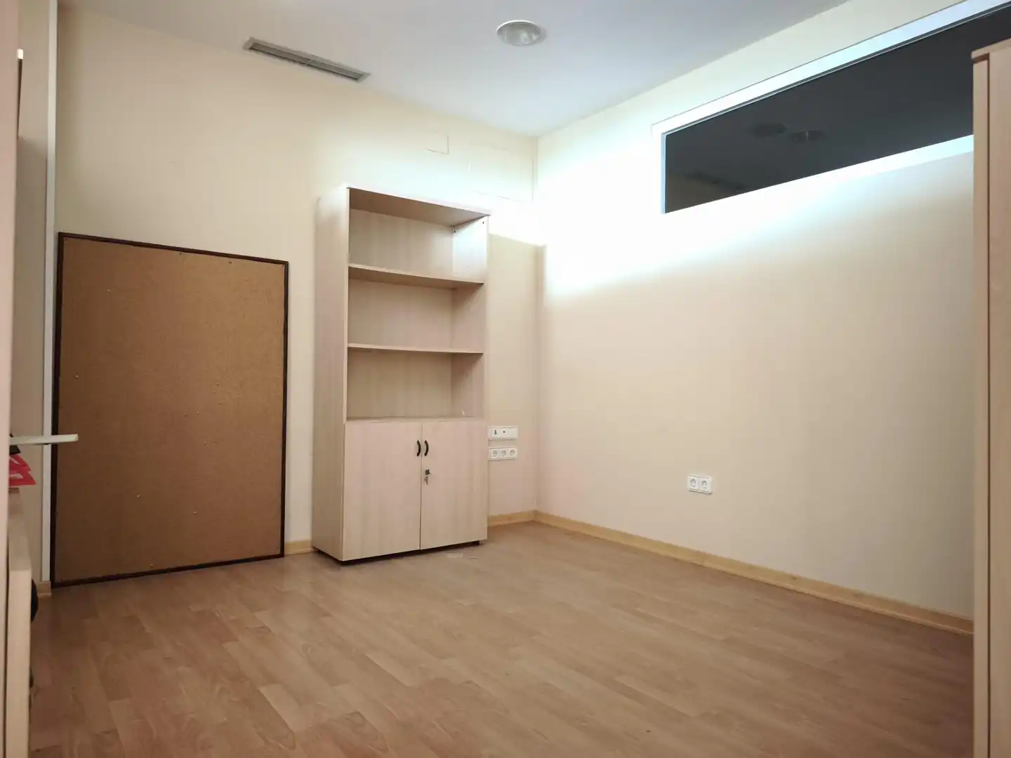 Büro zum Verkauf in Calle del Paraíso, 4, Parque Avenida