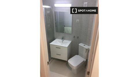 Foto 5 de Habitació a Vista Alegre, Madrid Capital