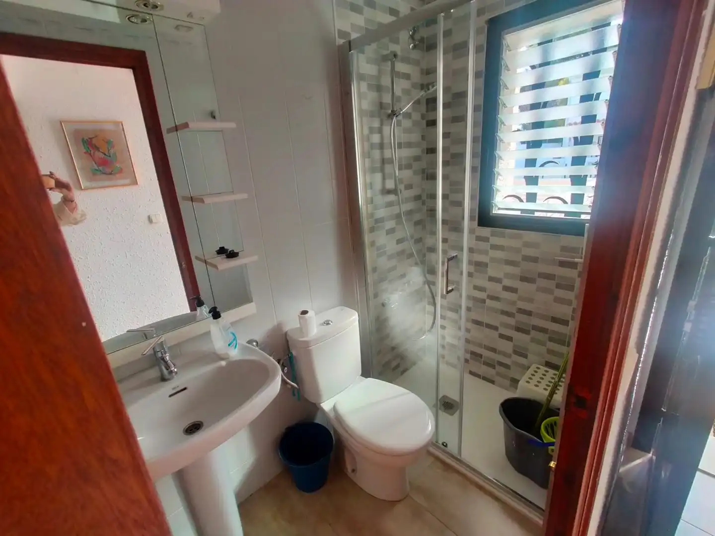 Baño de Casa adosada de alquiler en El Vendrell con Aire acondicionado, Jardín privado y Terraza