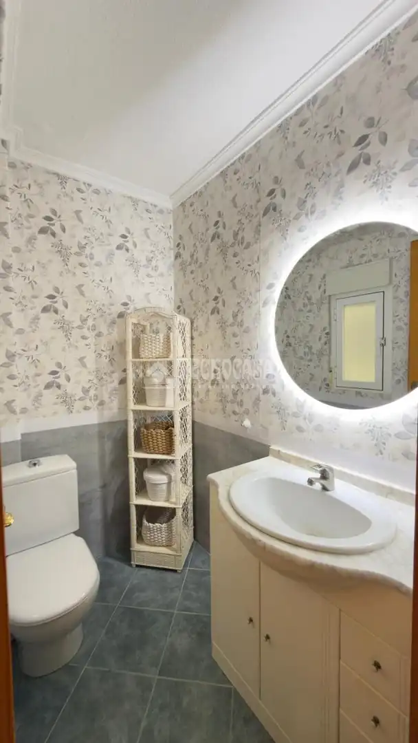 Bathroom of Flat for sale in Alicante / Alacant  with Air Conditioner and Heating