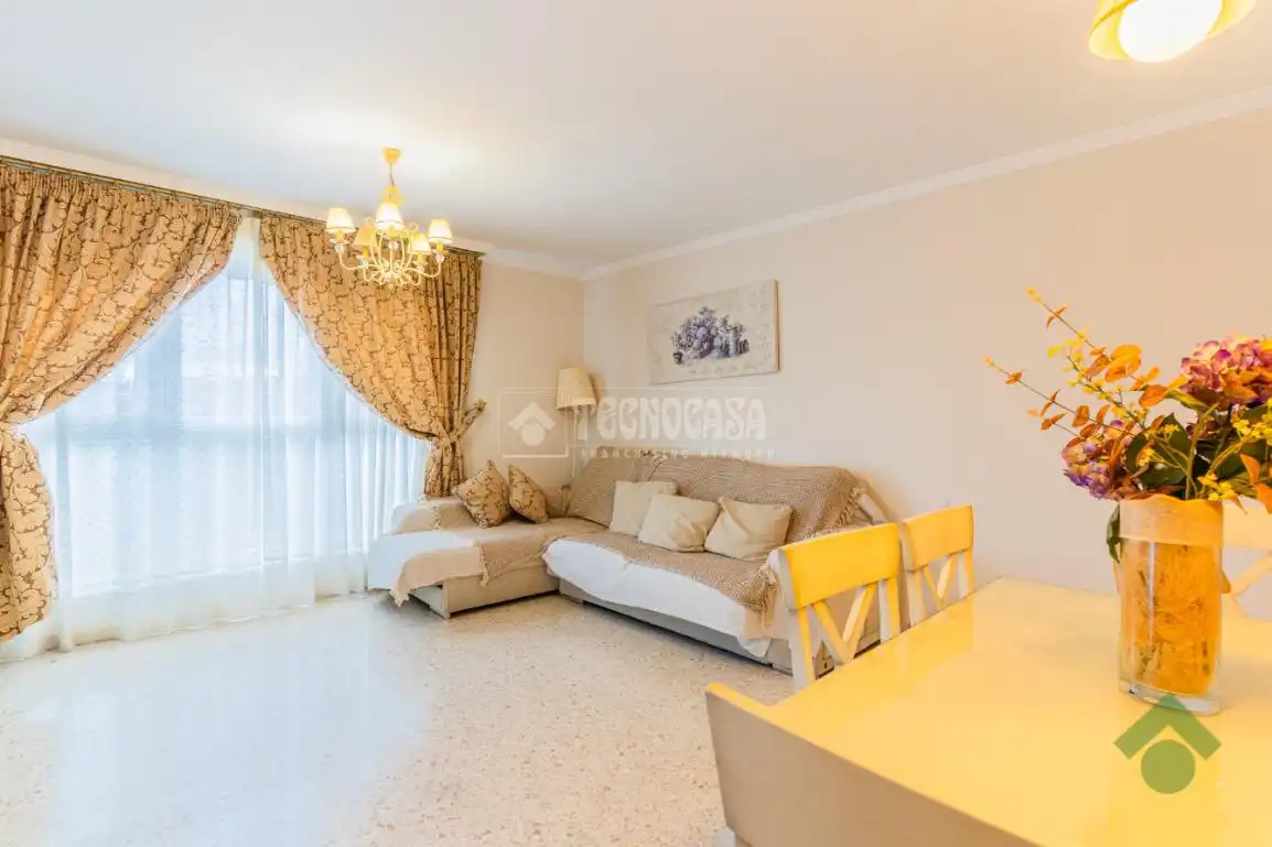 Piso en venta en Puertas del sur - Guadabajaque