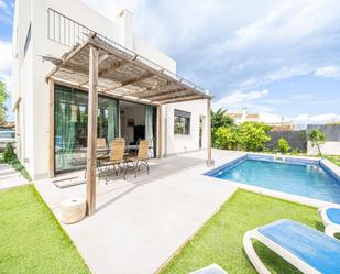 Piscina de Casa o xalet en venda en Calvià amb Aire condicionat, Calefacció i Jardí privat