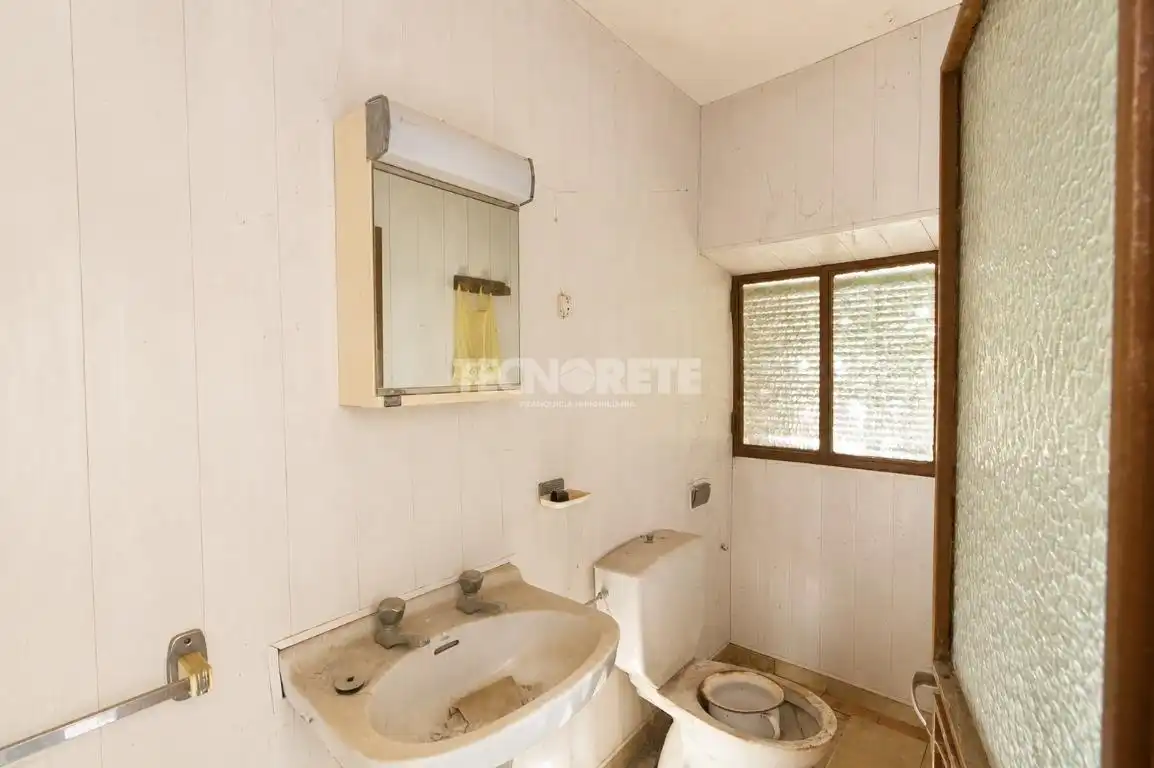 Baño de Casa adosada en venta en Los Yébenes con Jardín privado