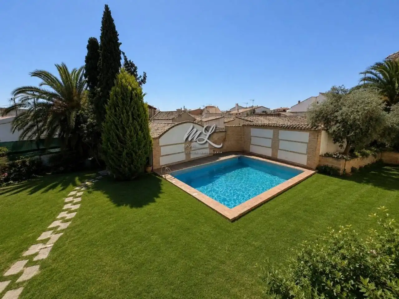 Piscina de Casa o chalet en venta en Olías del Rey con Calefacción, Jardín privado y Terraza