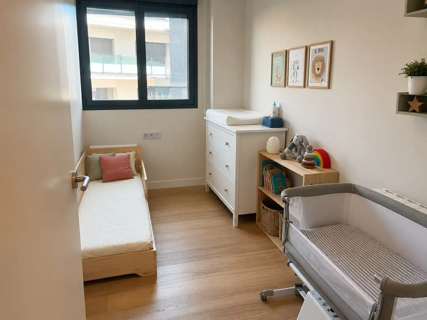 Bedroom of Flat for sale in Sant Cugat del Vallès  with Air Conditioner, Heating and Parquet flooring