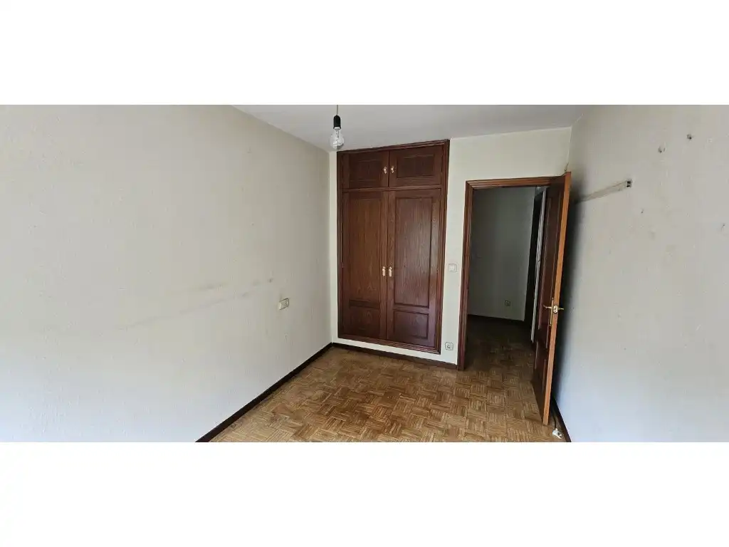Bedroom of Flat for sale in Morcín