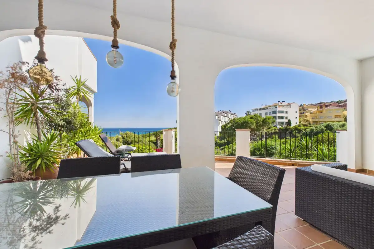 Ground floor with pool for sale in La Alcaidesa, imagen 8
