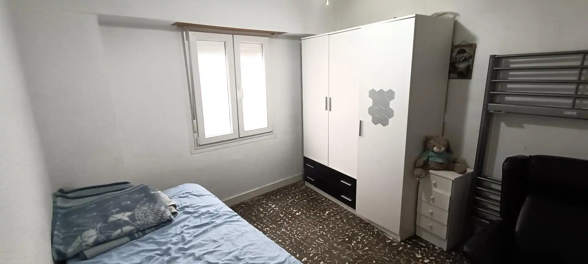 Dormitori de Pis en venda en Benidorm amb Terrassa i Moblat