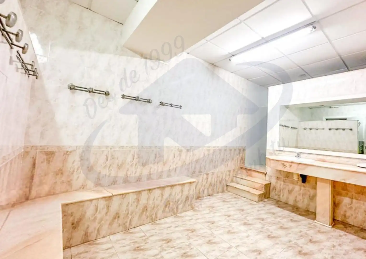 Business premises for sale in Centre - Eixample – Can Llobet, imagen 12