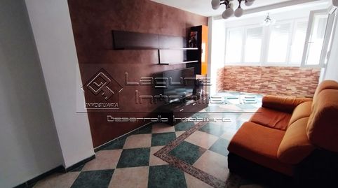 Foto 2 de Piso en venta en Astilleros - La Paz - Loreto - El Corte Inglés, Cádiz Capital