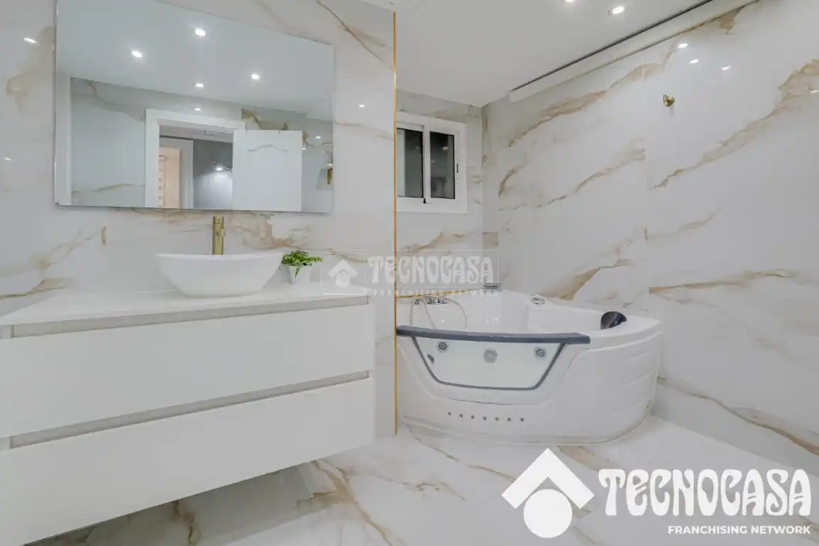 Baño de Piso en venta en Barcelona con Aire acondicionado