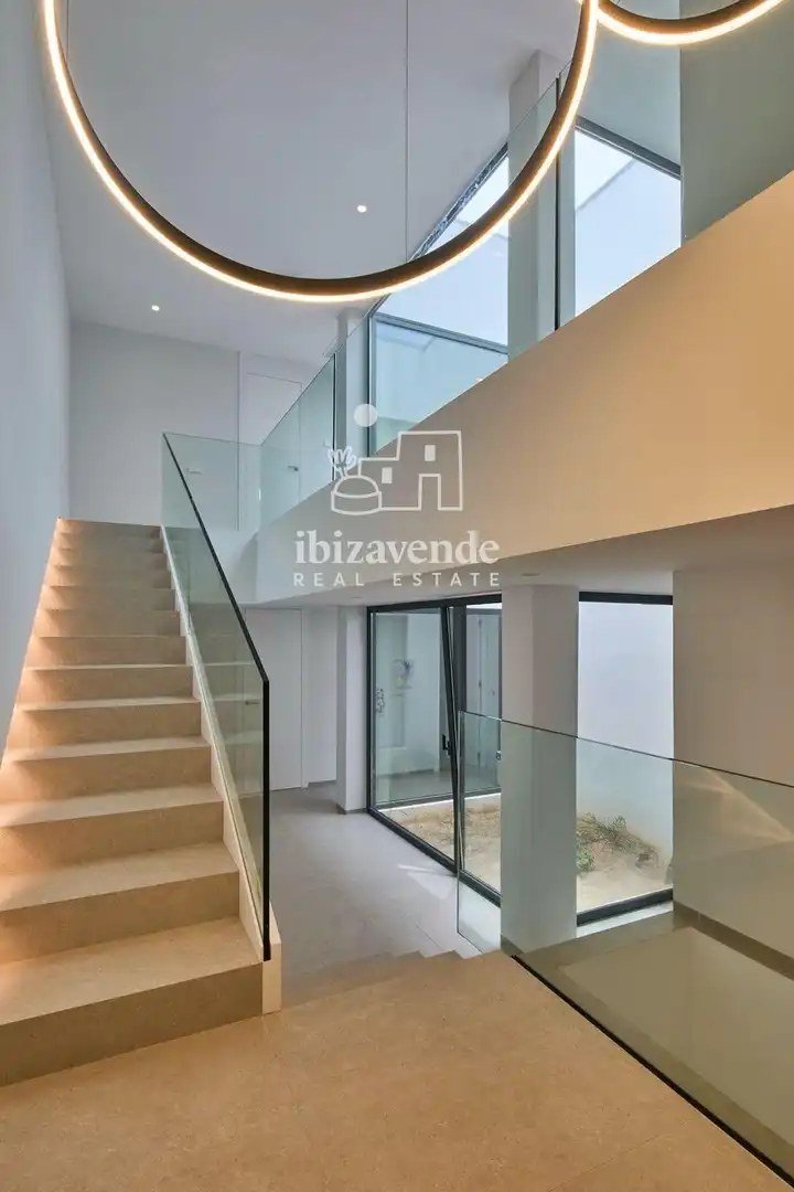 Casa o chalet de alquiler en Santa Eulària des Riu con Aire acondicionado, Calefacción y Jardín privado