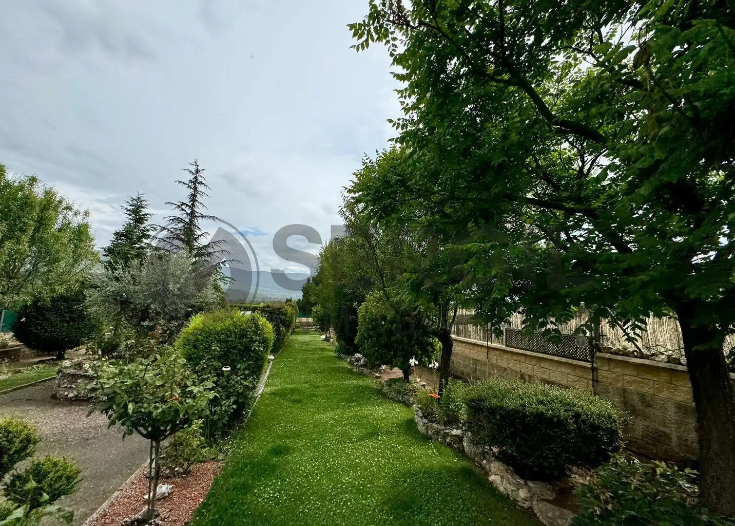 Jardín de Casa o chalet en venta en Prádena con Calefacción y Jardín privado
