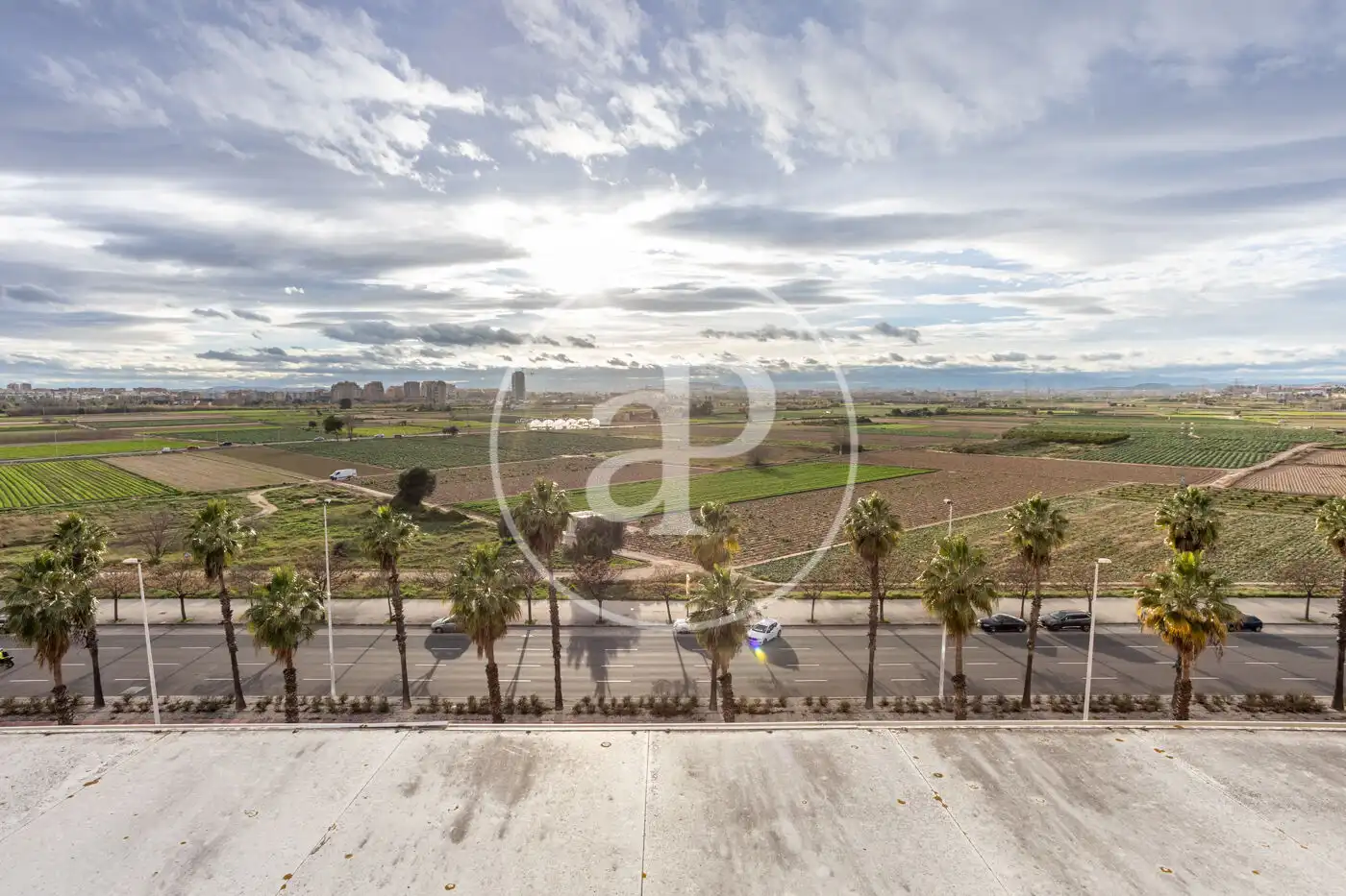 Vista exterior de Ático en venta en Valencia con Aire acondicionado, Calefacción y Jardín privado