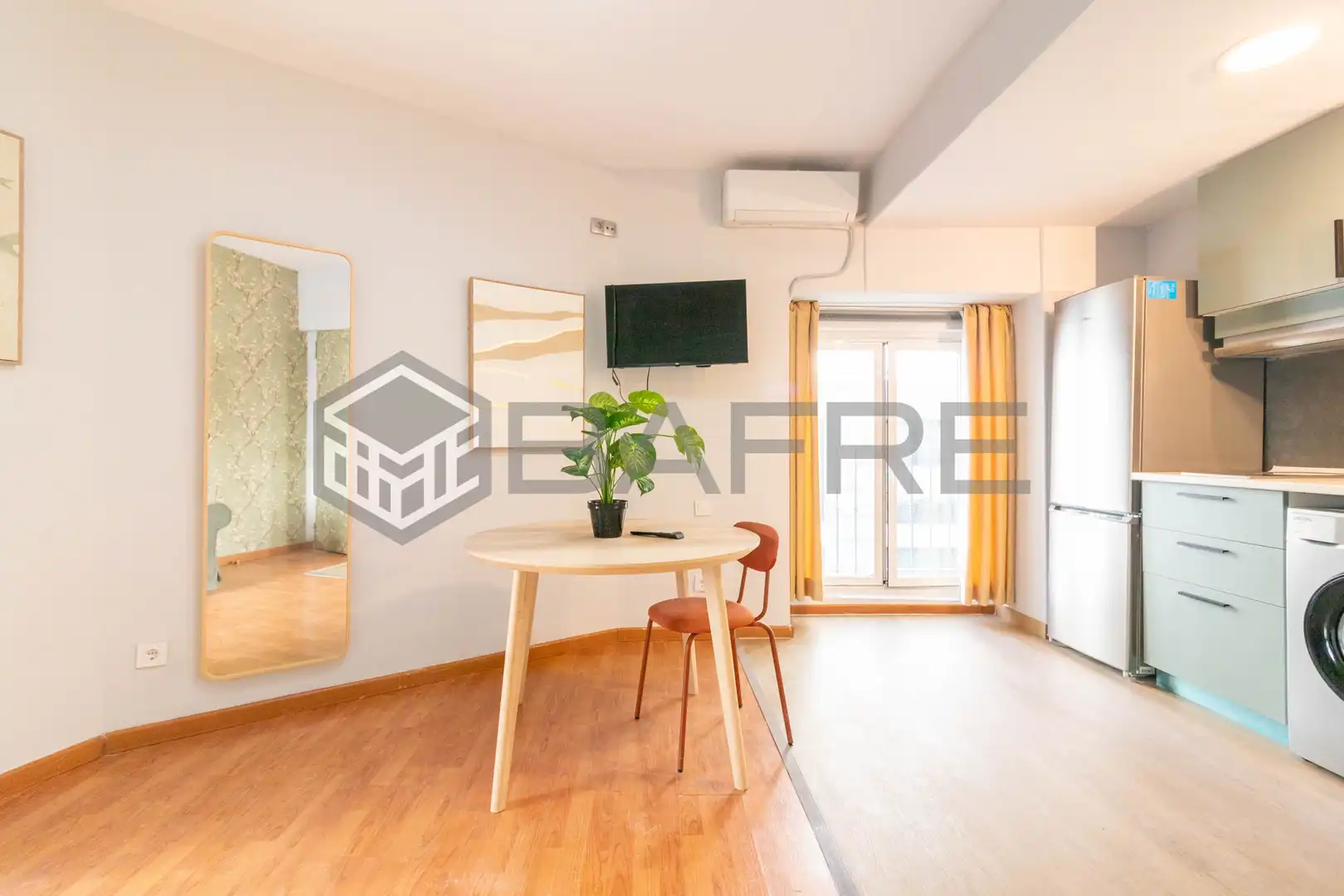 Appartamento con terrazza in vendita a Calle del Caballero de Gracia