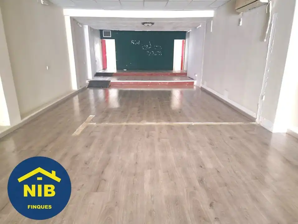 Local comercial en venta en Nou Barris, imagen 3