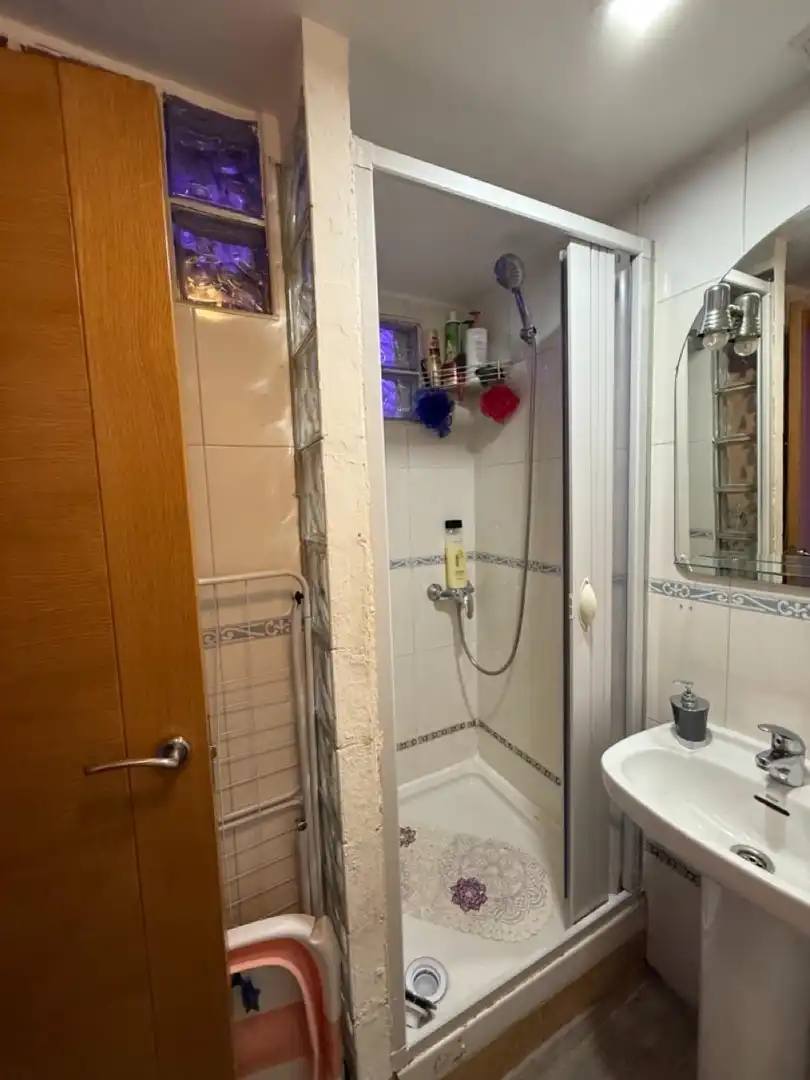 Baño de Planta baja en venta en Madrid con Aire acondicionado, Calefacción y Amueblado