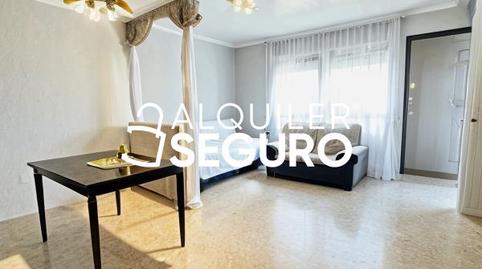 Foto 2 de Piso de alquiler en Valencia , Centro, Castellón