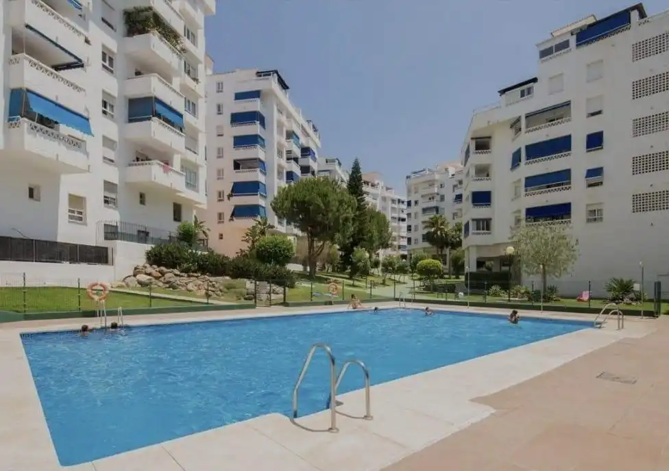 Apartament amb piscina en venda a Nueva Andalucía