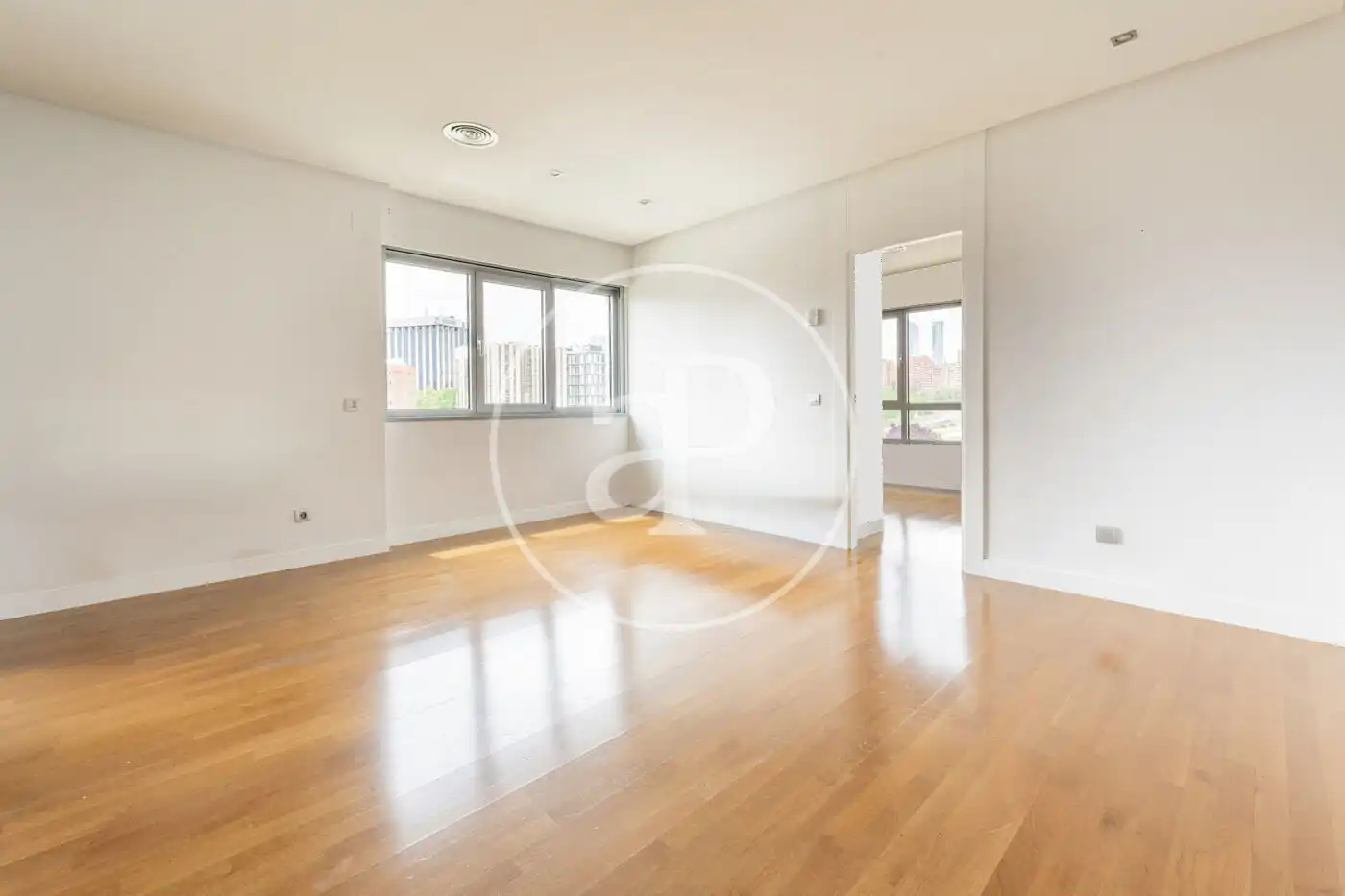 Außenansicht von Wohnung zur Miete in Madrid mit Klimaanlage, Heizung und Abstellraum