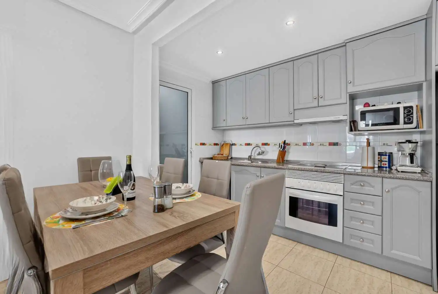 Cuina de Apartament en venda en Orihuela amb Aire condicionat, Calefacció i Terrassa