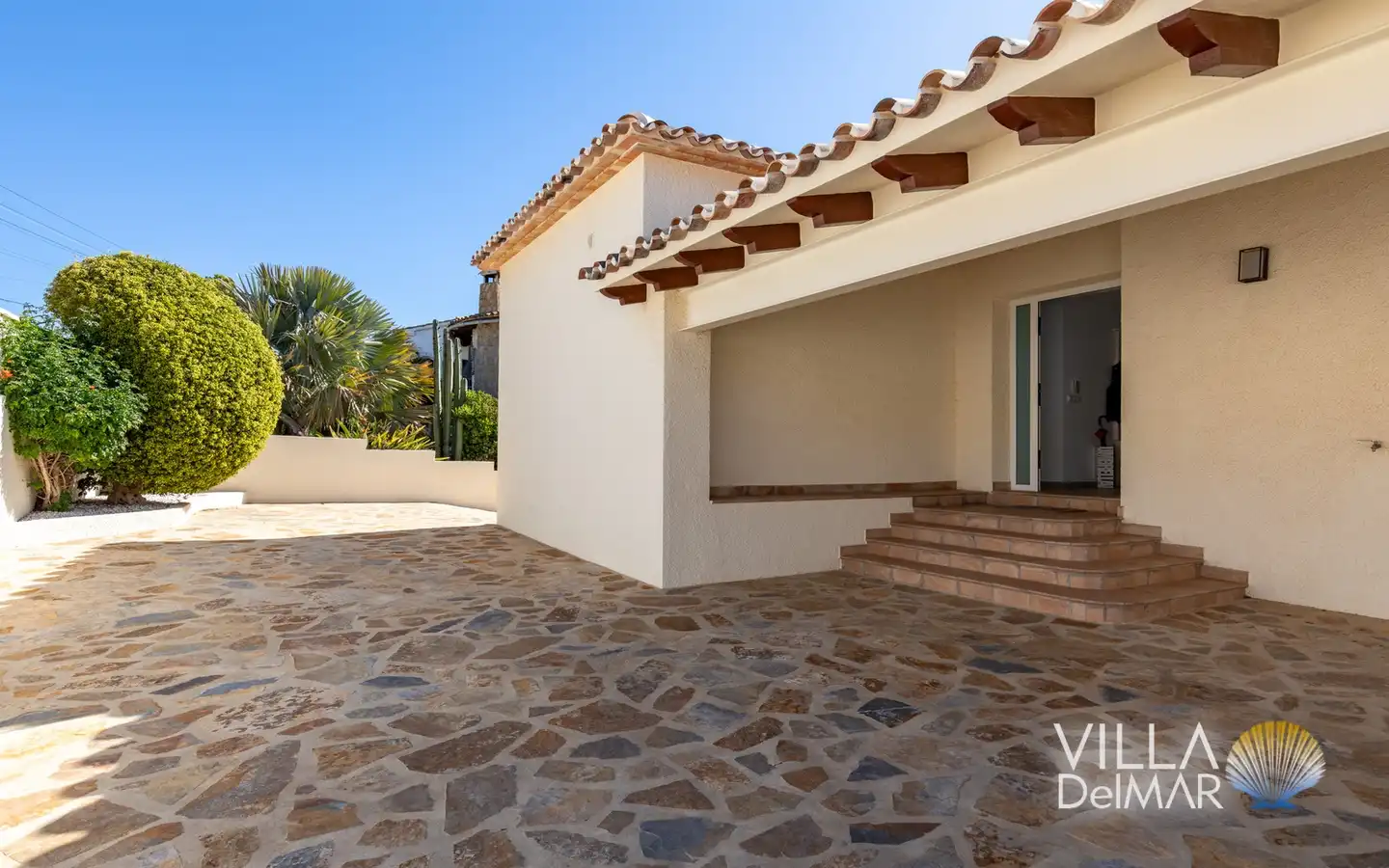Exterior view of Houses for sale in Calpe / Calp  with Air Conditioner, Heating and Private garden