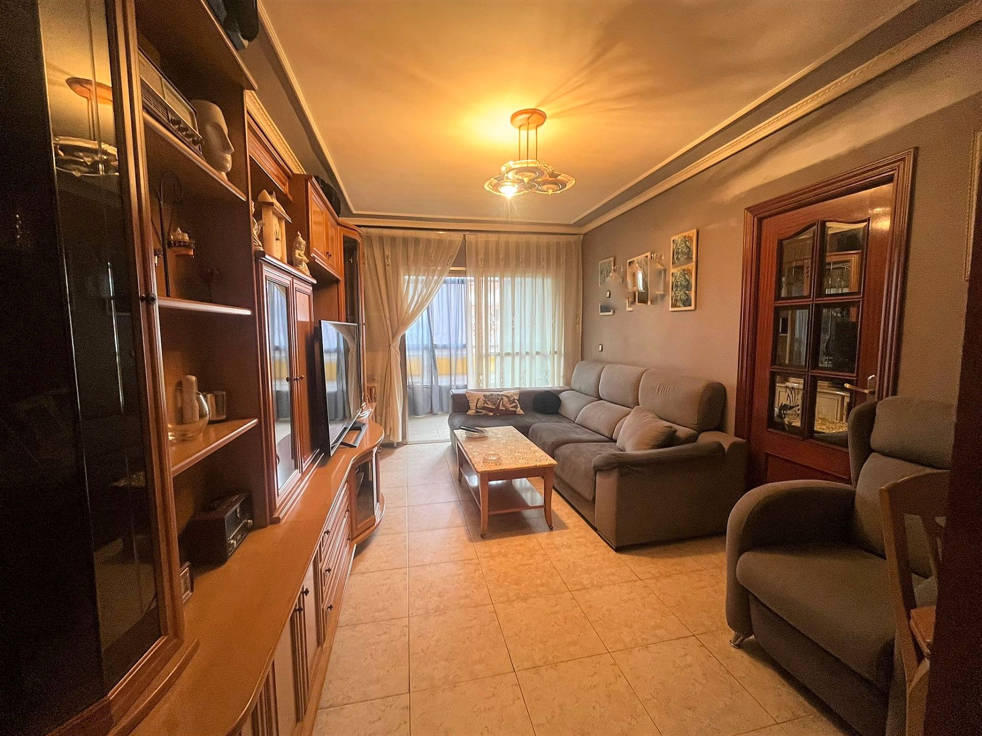 Sala de estar de Piso en venta en Fuenlabrada con Aire acondicionado, Jardín privado y Amueblado