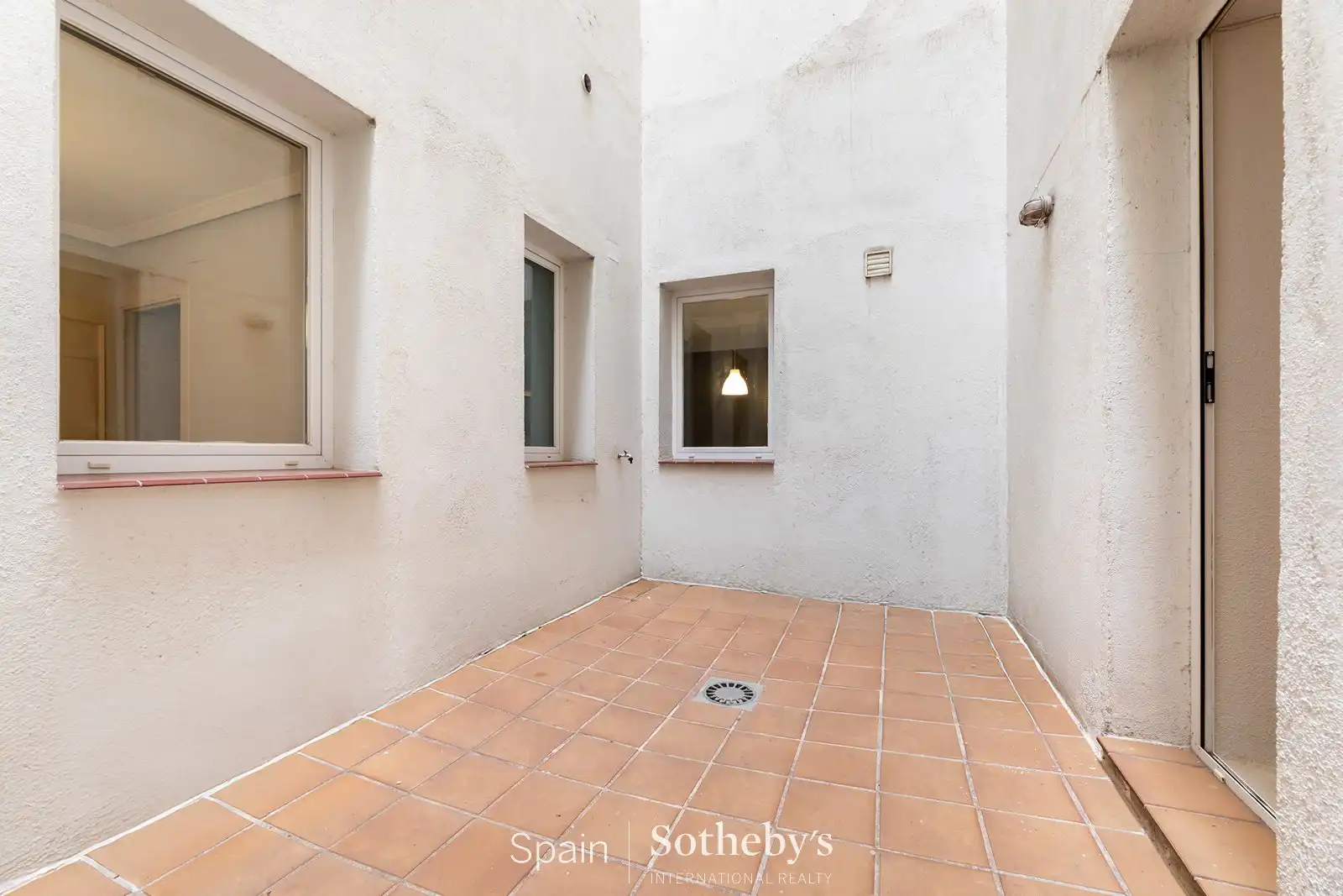 Terrassa de Apartament en venda en Madrid amb Aire condicionat, Calefacció i Terrassa